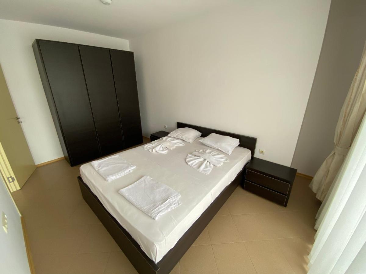 Holiday Apartments Grand Kamelia Slăntjev Brjag Exteriör bild