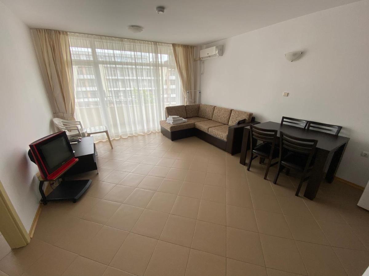 Holiday Apartments Grand Kamelia Slăntjev Brjag Exteriör bild