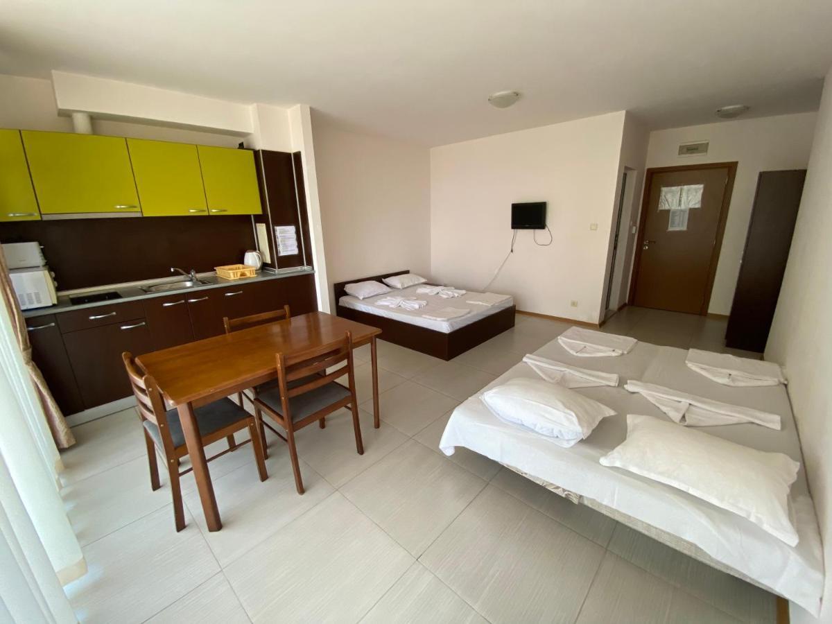 Holiday Apartments Grand Kamelia Slăntjev Brjag Exteriör bild