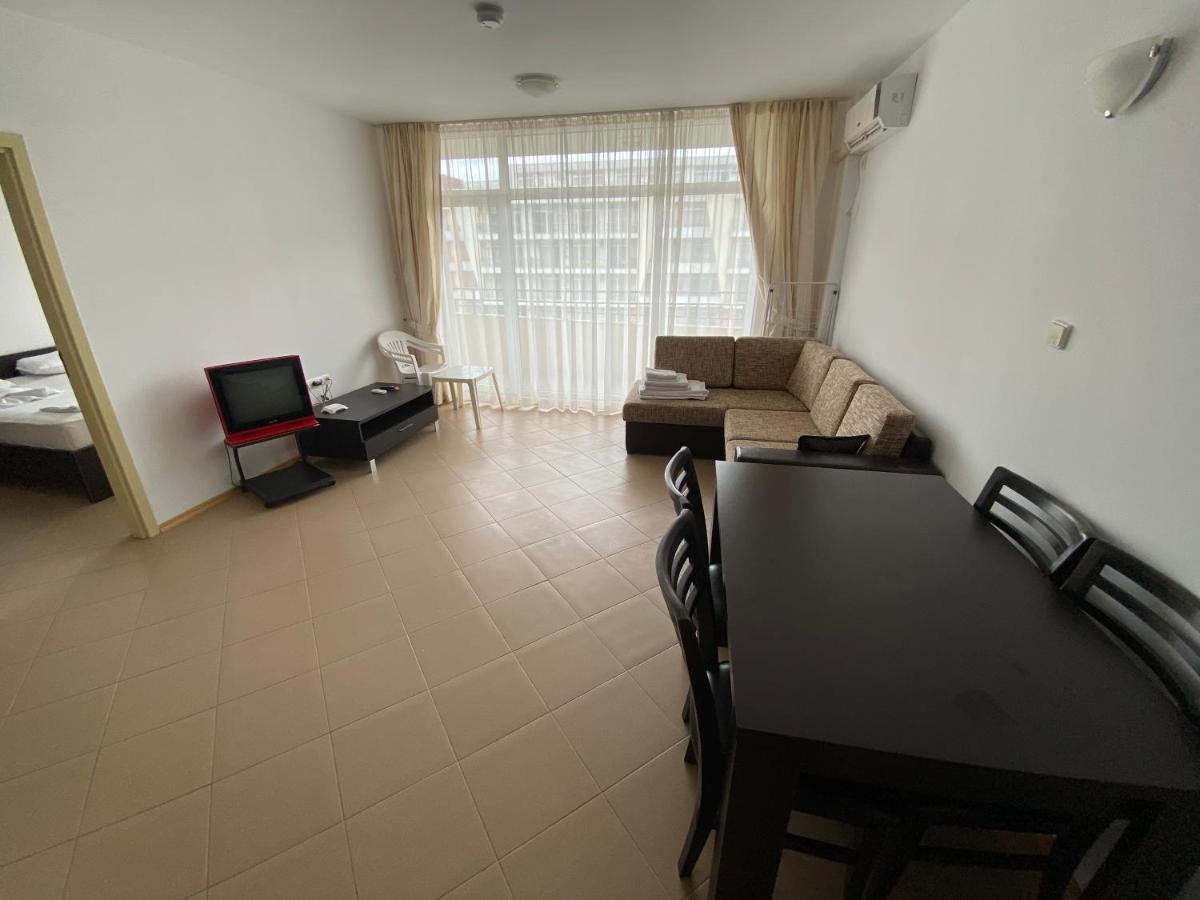 Holiday Apartments Grand Kamelia Slăntjev Brjag Exteriör bild