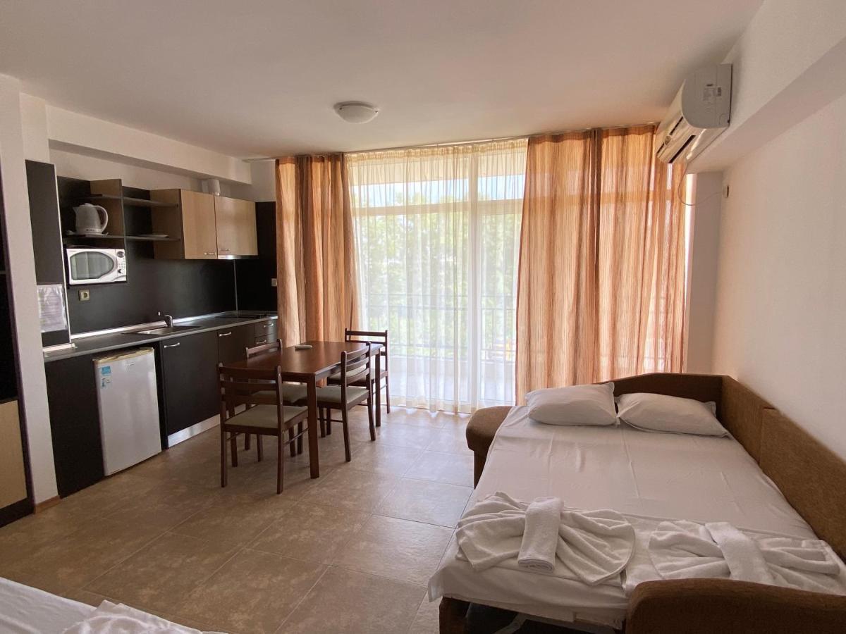 Holiday Apartments Grand Kamelia Slăntjev Brjag Exteriör bild