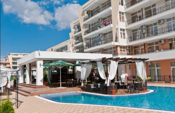 Holiday Apartments Grand Kamelia Slăntjev Brjag Exteriör bild