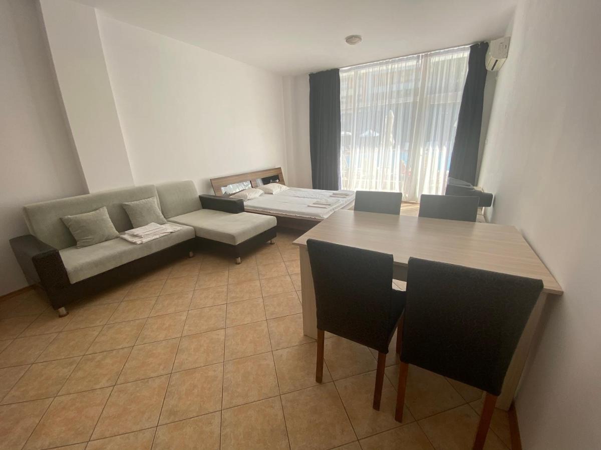 Holiday Apartments Grand Kamelia Slăntjev Brjag Exteriör bild
