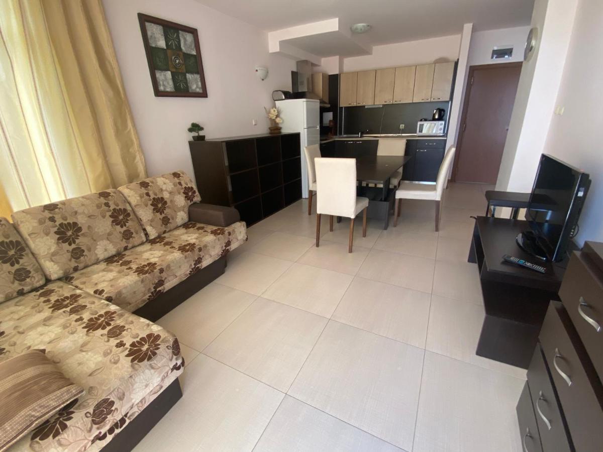 Holiday Apartments Grand Kamelia Slăntjev Brjag Exteriör bild