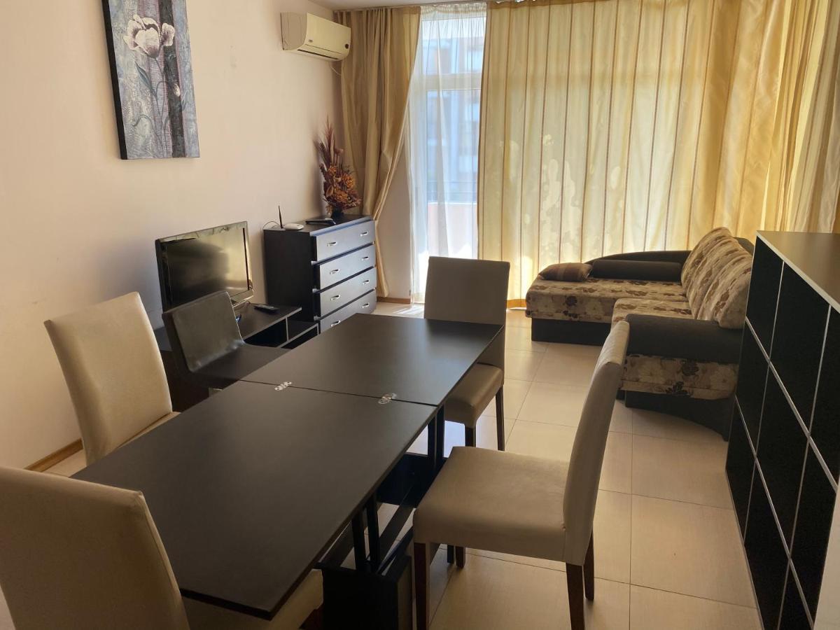 Holiday Apartments Grand Kamelia Slăntjev Brjag Exteriör bild